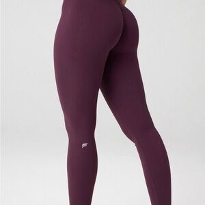 NWT Fabletics Seamless Stretch High-Waisted Leggings Small short